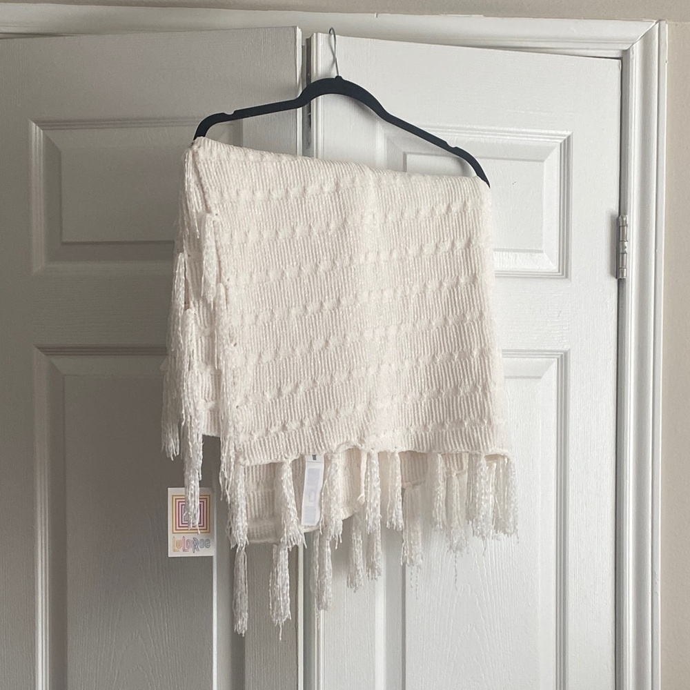 White LuLaRoe Mimi. NWT